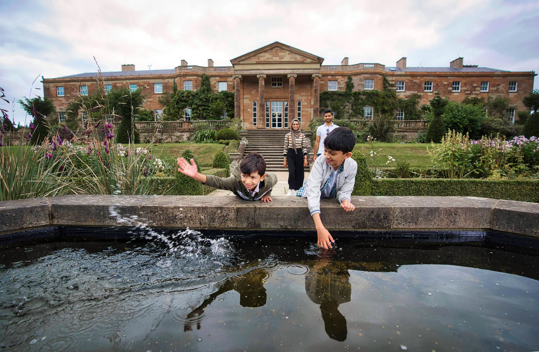 Hillsborough Castle & Gardens